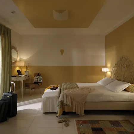 Le Soleil Hotel 4*